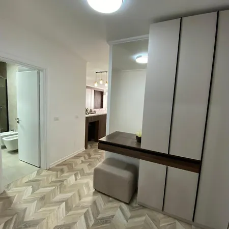 Modern 2br ,balcony,central *