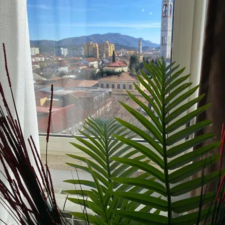 Modern 2br ,balcony,central Апартаменты *